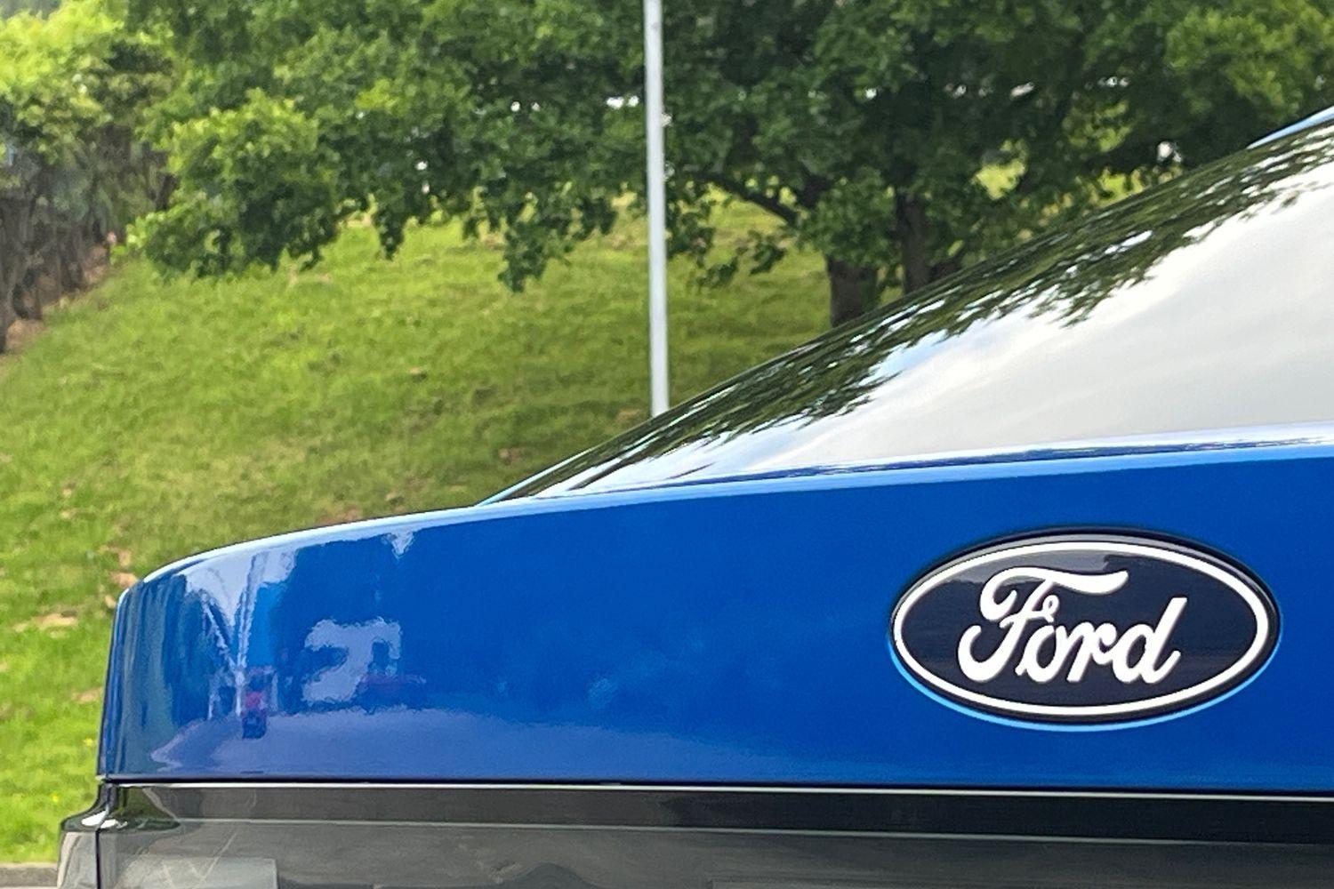 Ford Capri Photo 39