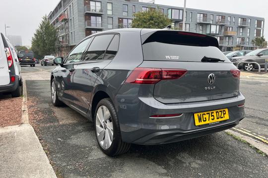 Volkswagen Golf Photo autoimg-bedc26f03fa3e2bca0ba55c22908650876ddb123.jpg