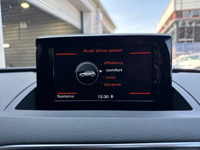 AUDI Q3 Photo 40