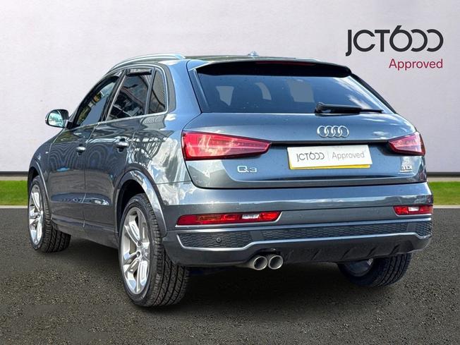 AUDI Q3 Photo 3