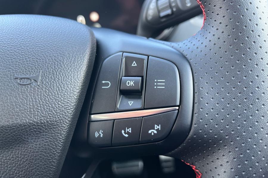 Ford Focus Photo autoimg-bee4bdd512d0f6f5a5c3d79ab16eab736110fa06.jpg