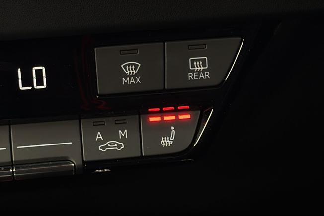 Audi Q4 e-tron Photo 26