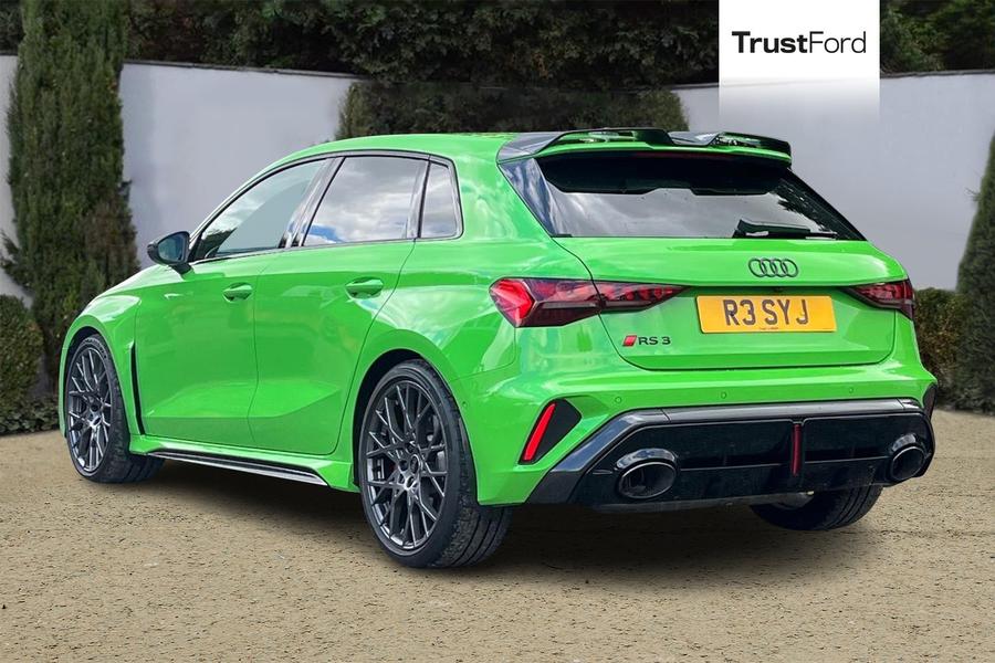 Audi RS3 Photo autoimg-beedcf994f20c153a7f9260996226f15ef1cc751.jpg