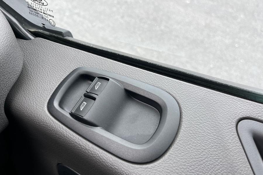Ford TRANSIT Photo autoimg-beeefaef87e1dda4f7d207396e02081ea802ca2d.jpg