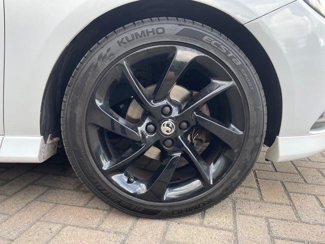 VAUXHALL Corsa Photo 5