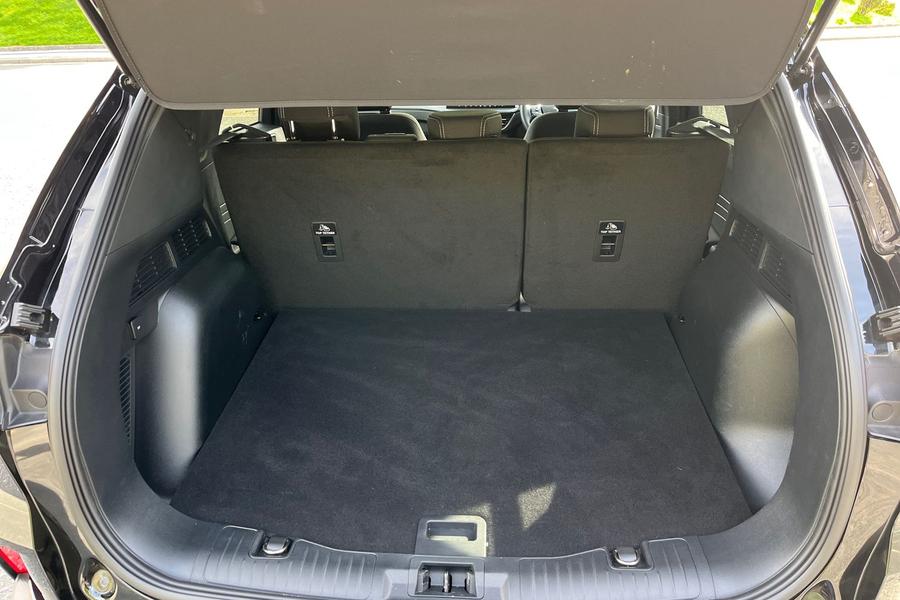 Ford KUGA Photo autoimg-beefbf29c0cc1ba42fa43da4a4b3f4c4cbad293b.jpg