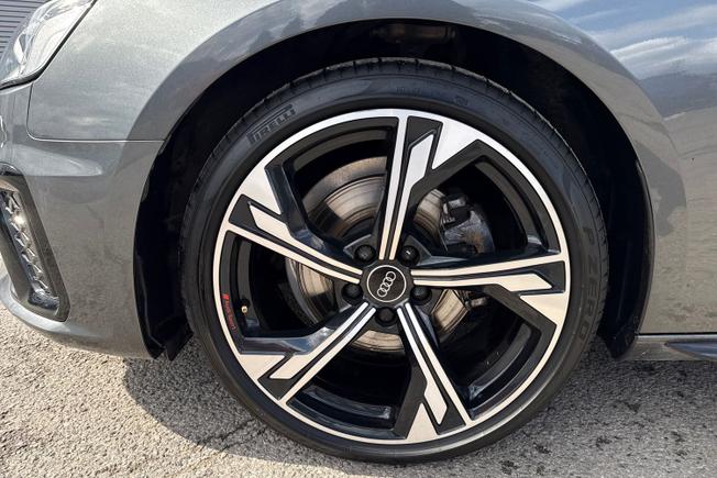 Audi A4 Avant Photo 33