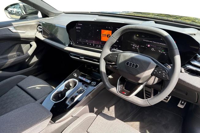 AUDI A6 Saloon Photo 6