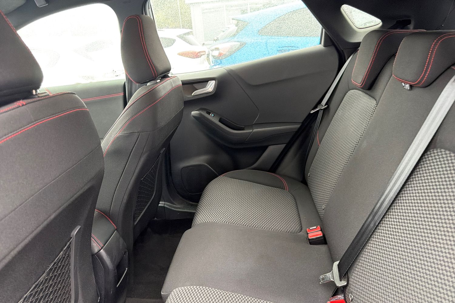 Ford PUMA Photo 38