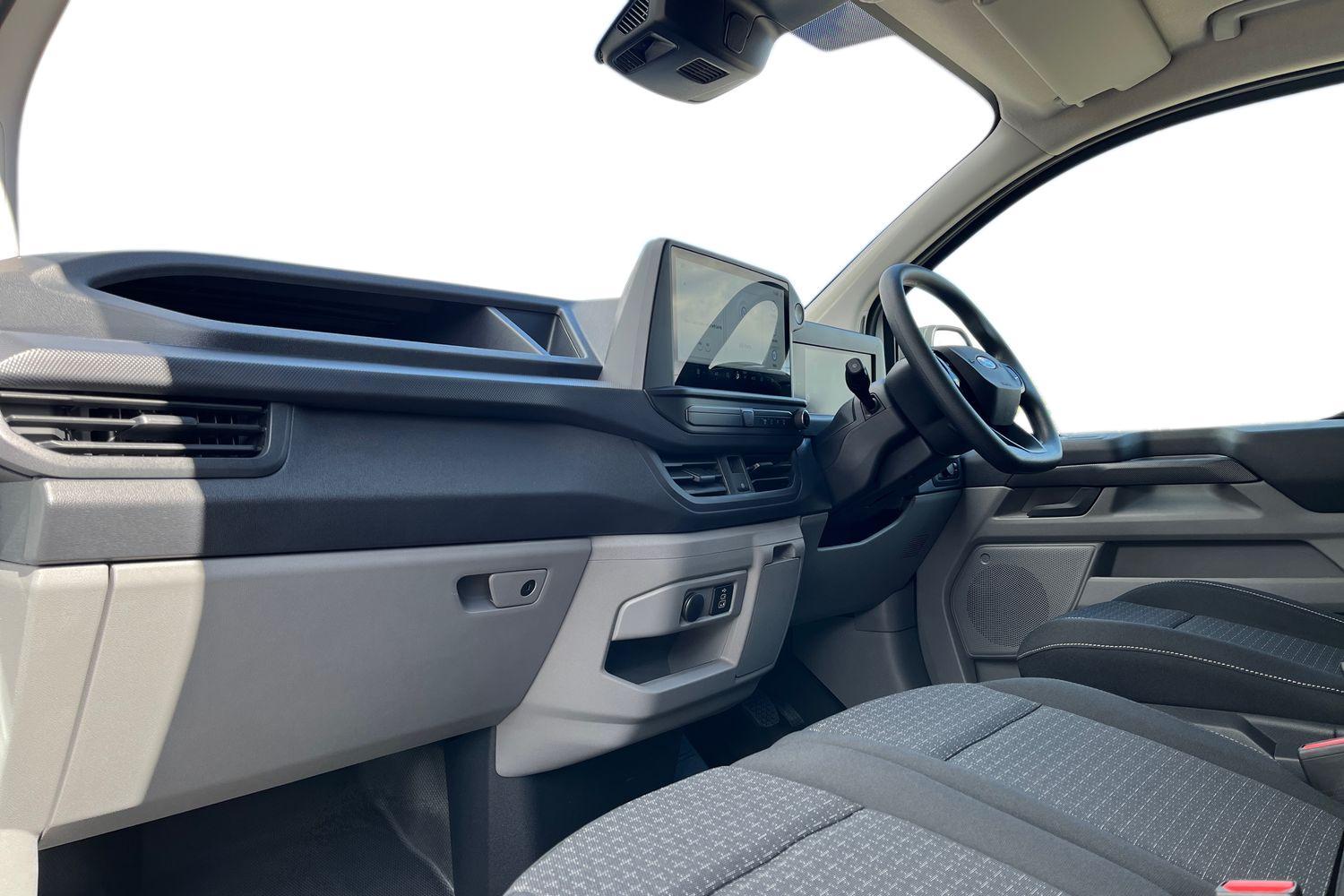 Ford E-TRANSIT CUSTOM Photo 2