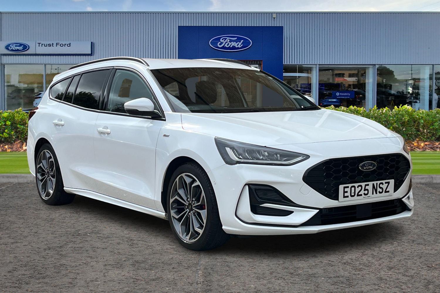 Ford Focus Photo 0