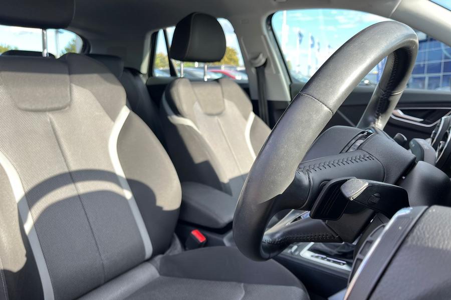 Audi Q2 Photo autoimg-befdc65cb049047d0d7ac8684509f1ae70912cbd.jpg