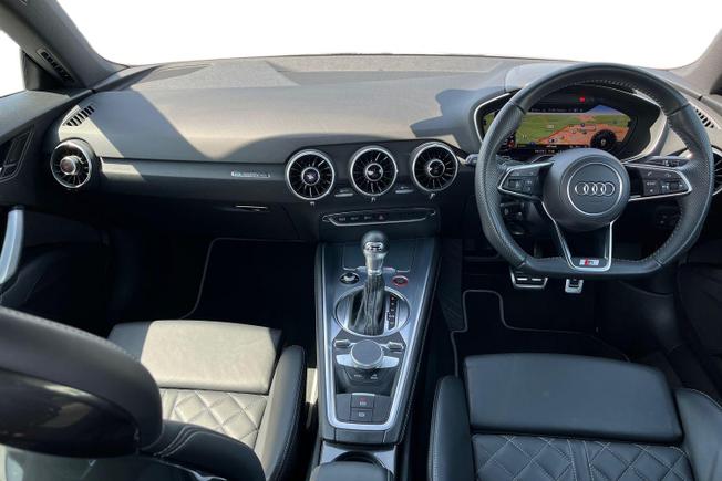 Audi TTS Photo 10