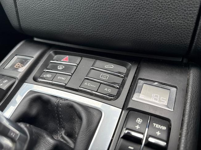 PORSCHE Macan Photo 35