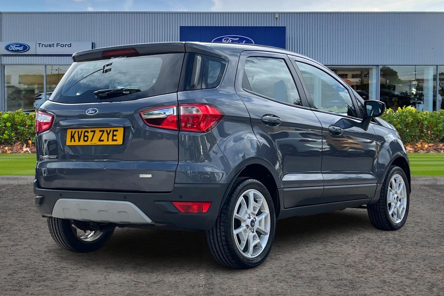 Ford EcoSport Photo 3