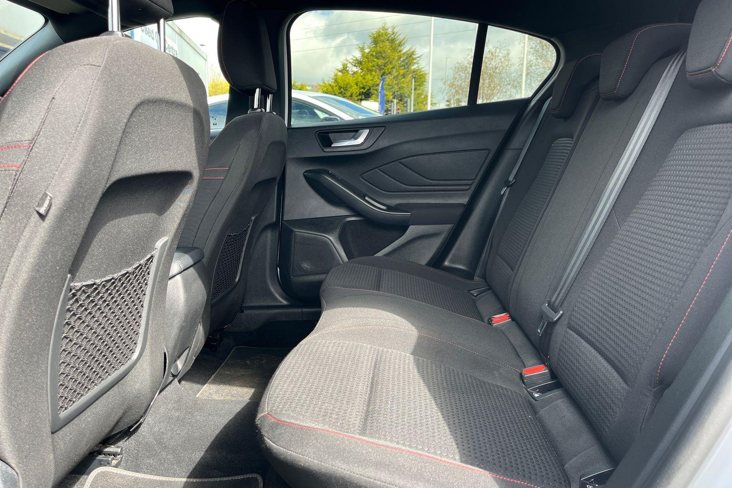 Ford Focus Photo 19