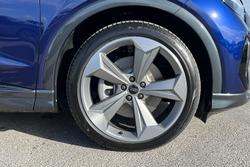 AUDI Q4 E-Tron Photo 5