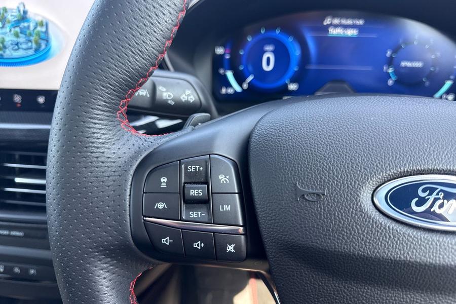 Ford FOCUS Photo autoimg-bf04e5a00863fedf60fba1836a62dc606e1857bf.jpg