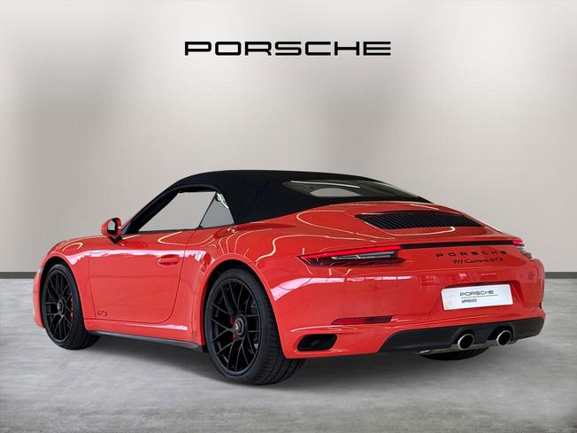 PORSCHE 911 Photo 9