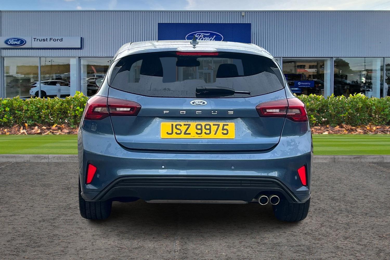 Ford FOCUS Photo 6
