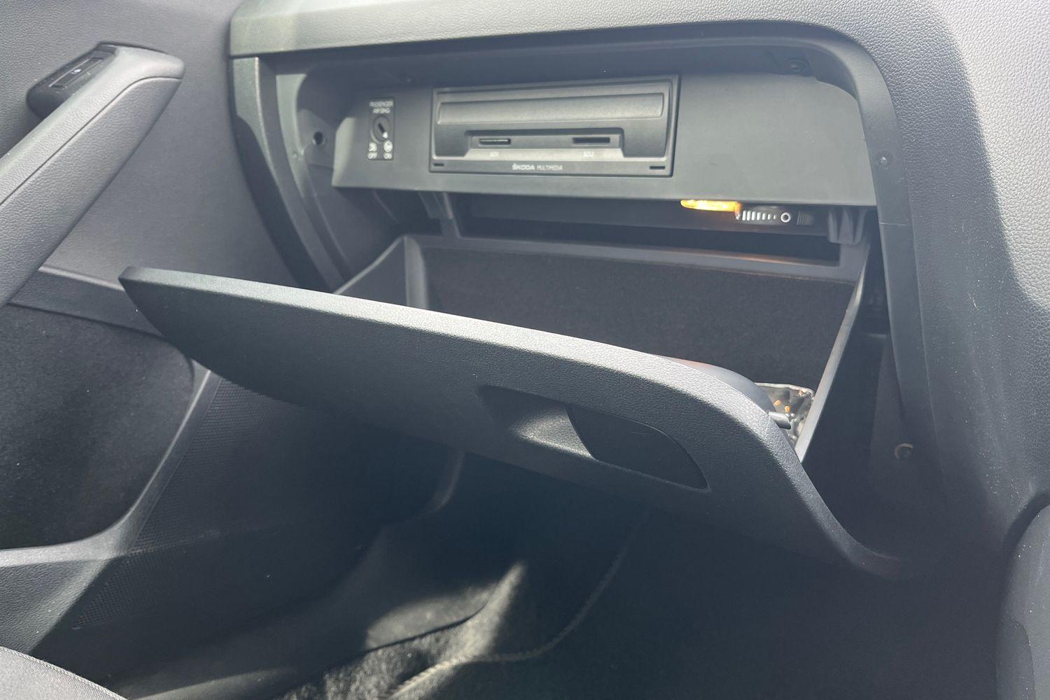 Skoda OCTAVIA Photo 32