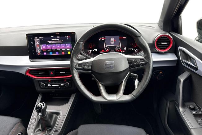 SEAT Ibiza Photo 11