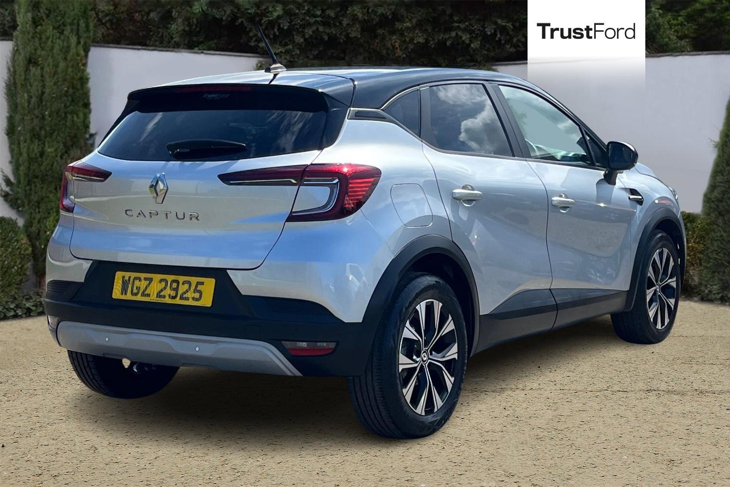 Renault CAPTUR Photo 3