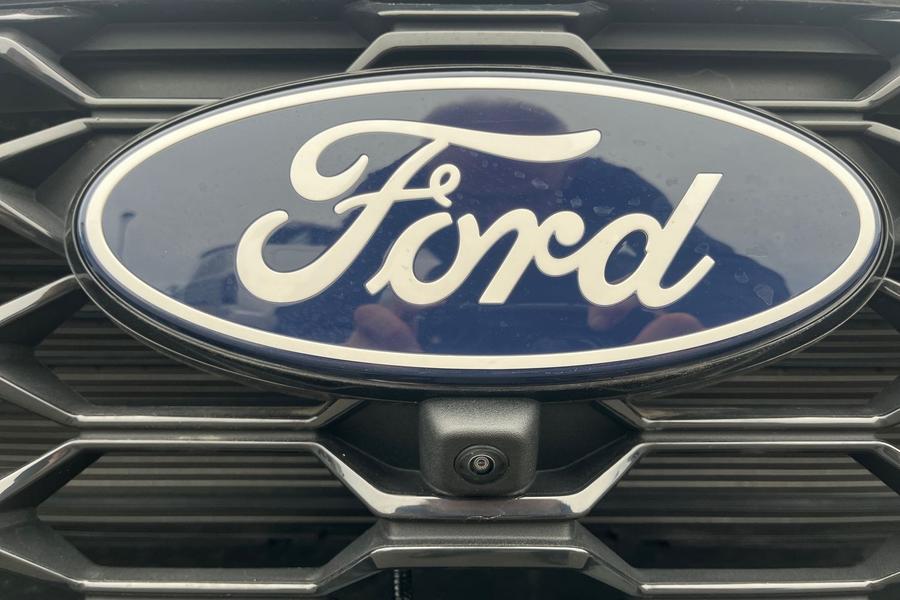 Ford KUGA Photo autoimg-bf21e741182f0af038d5e9bc8d749d3af5b02a35.jpg
