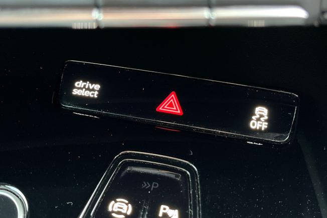 AUDI Q4 E-Tron Photo 31
