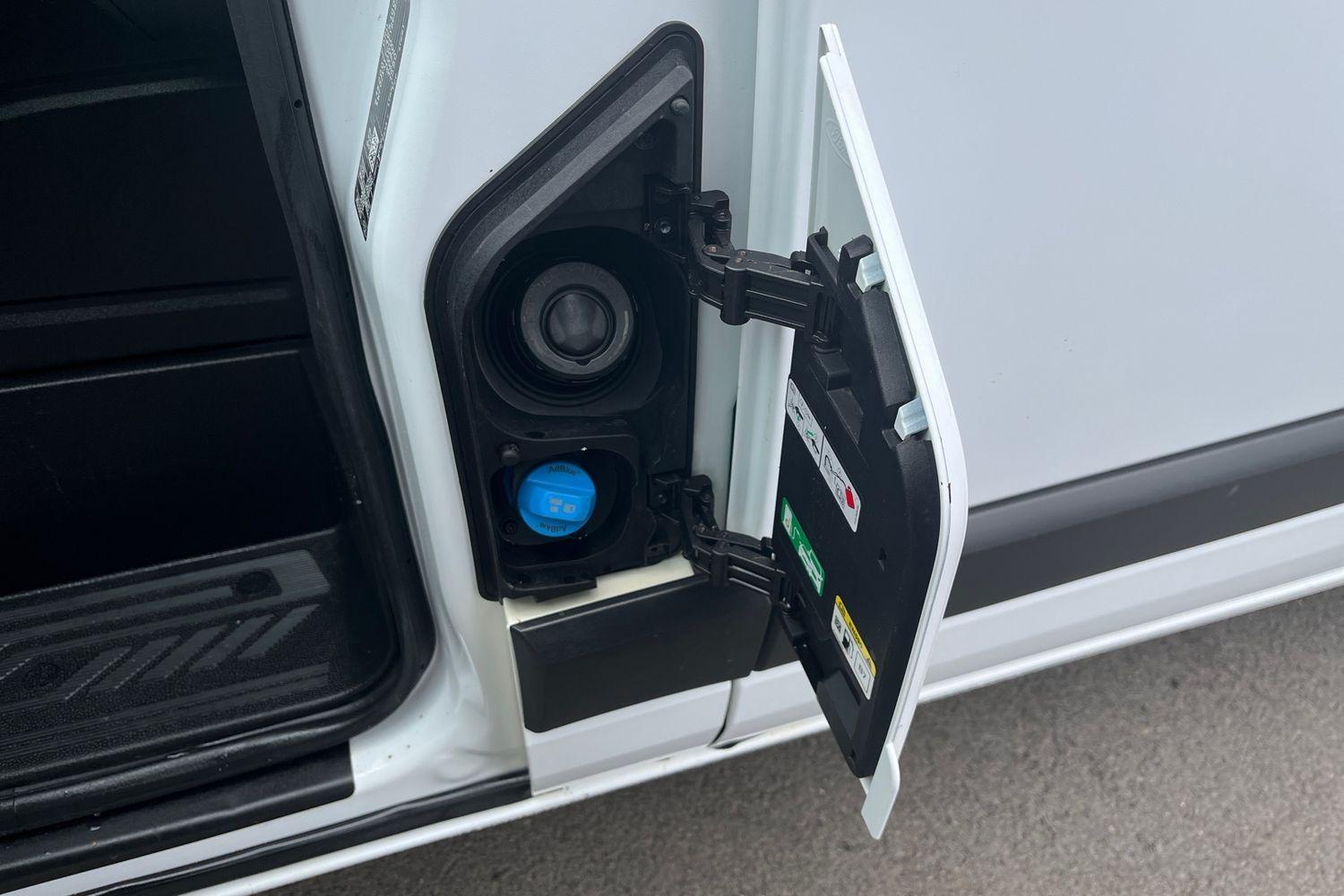 Ford TRANSIT CUSTOM Photo 33