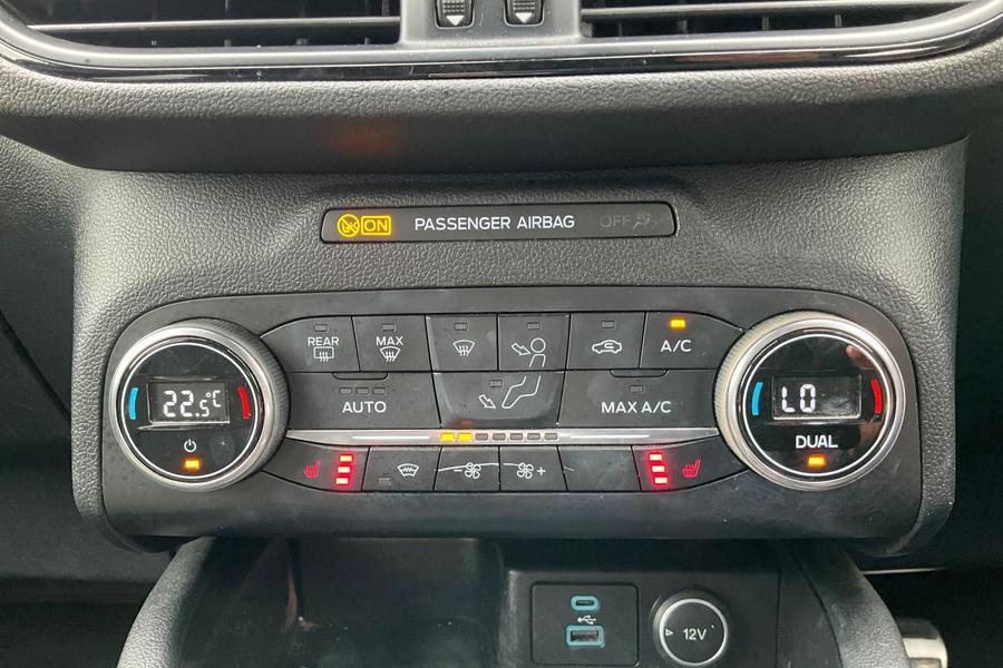 Ford KUGA Photo autoimg-bf2783c3175f28e97b2c7c98154c92dccb408f7b.jpg