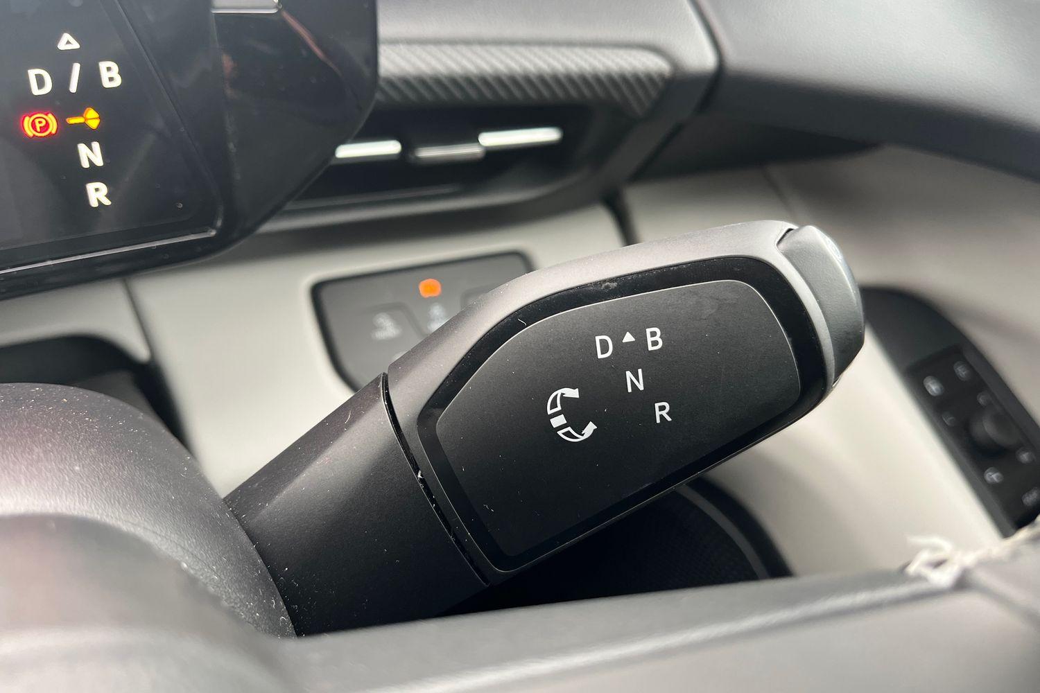 Ford Explorer Photo 14