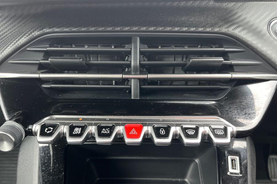 Peugeot 2008 Photo autoimg-bf2a2d69089797da341841b93b8f1f80128da439.jpg