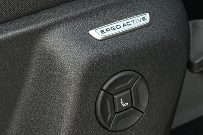 VOLKSWAGEN Tiguan Photo 22