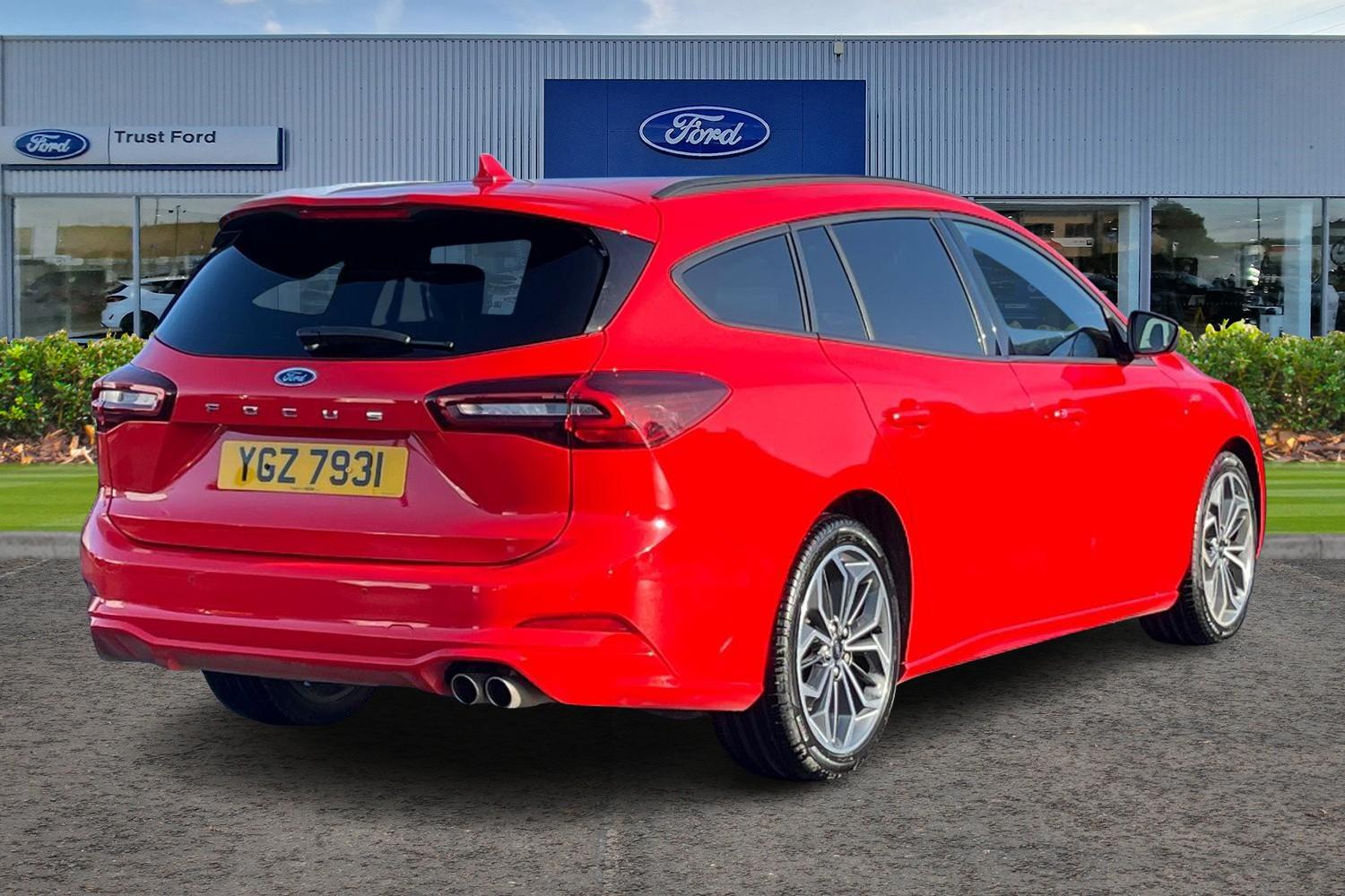 Ford FOCUS Photo 3