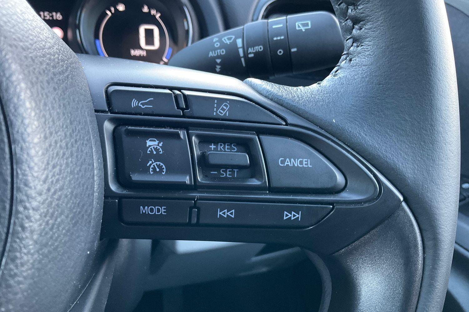 Toyota Yaris Photo 31