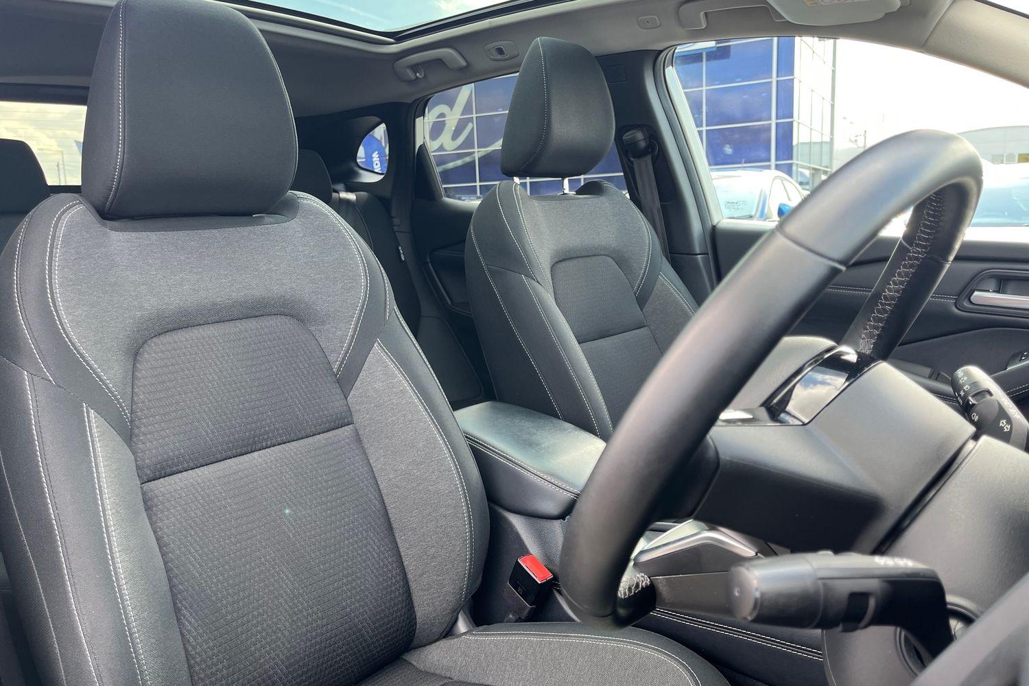 Nissan QASHQAI Photo 16