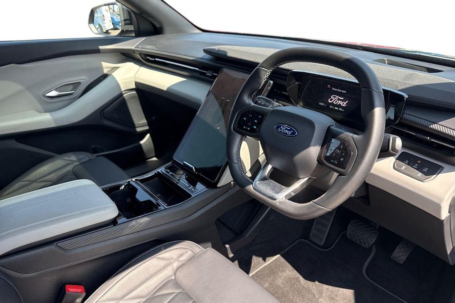 Ford EXPLORER Photo autoimg-bf337d5c29102bfdce50bb58e6e7e0732ae72d38.jpg