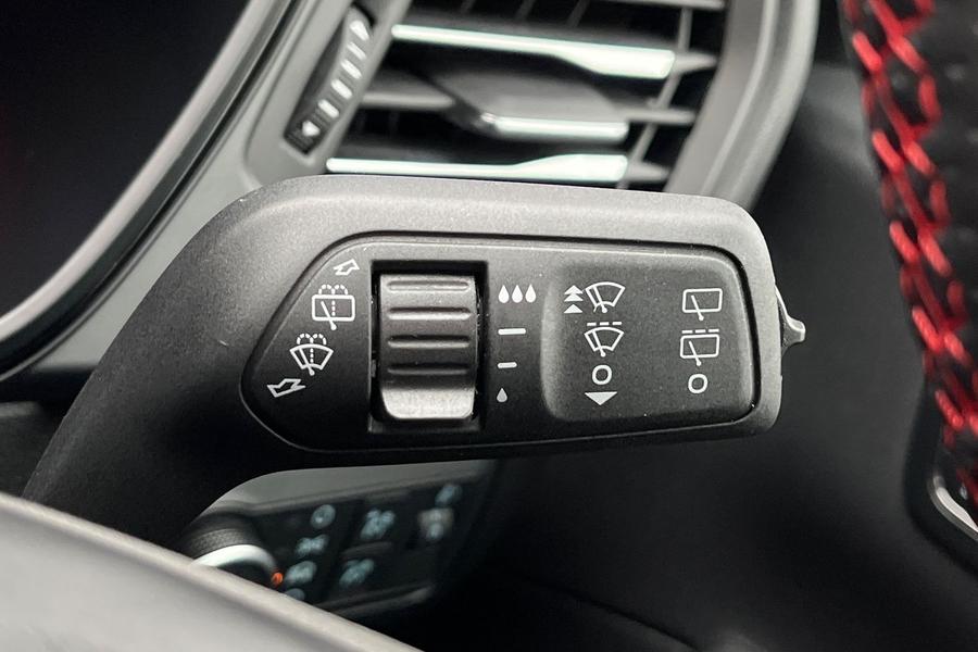 Ford Kuga Photo autoimg-bf360de89f489e95566886c105391896d35d8019.jpg