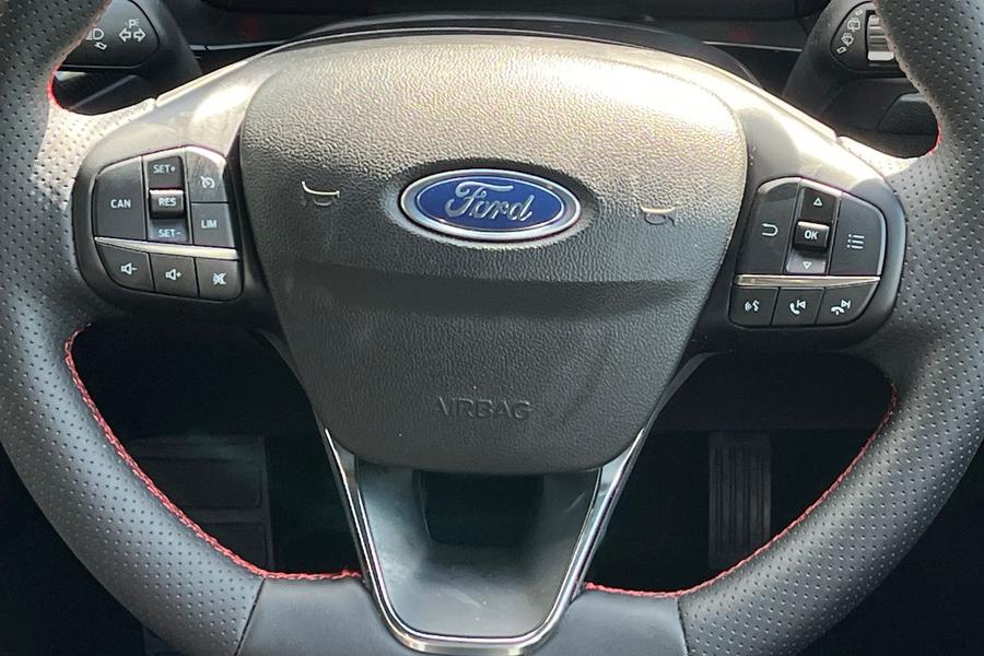 Ford FOCUS Photo autoimg-bf3998edf441c2c03c01dfd16897dcc8e4ec5cab.jpg
