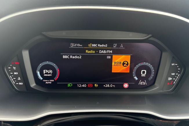 Audi Q3 Photo 15