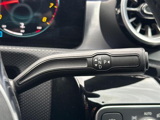 MERCEDES-BENZ CLA Photo 48