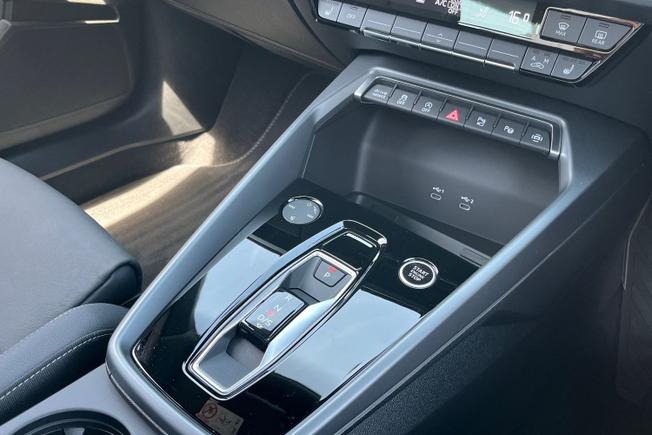 AUDI A3 Photo 31
