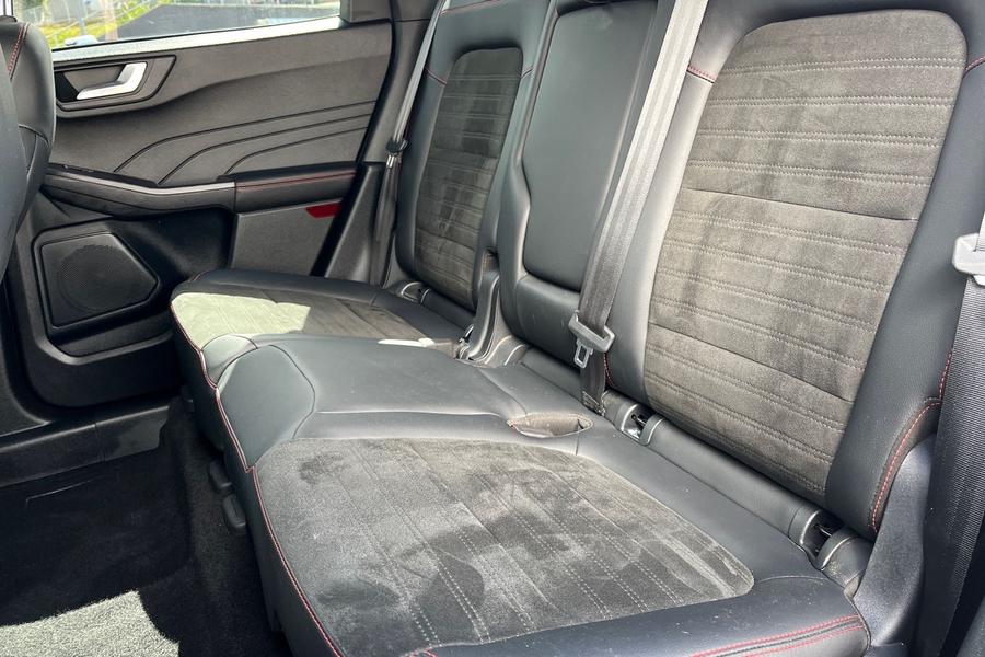 Ford Kuga Photo autoimg-bf49e7deed52f341fe9882ec8ac36c3c69df9870.jpg