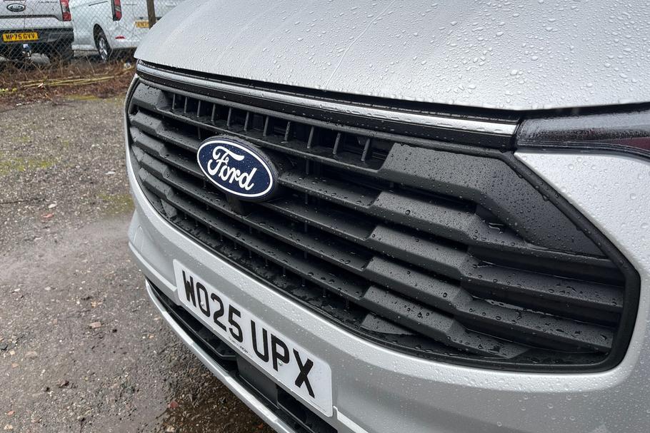 Used Ford TRANSIT CUSTOM WO25UPX 27