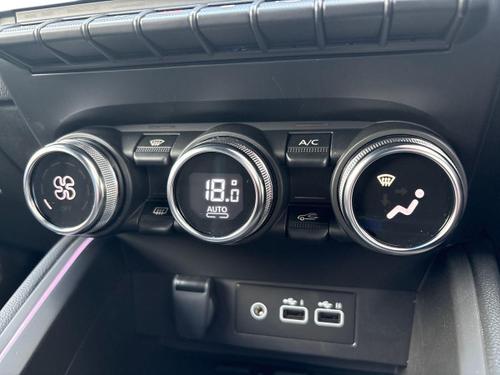 Renault CLIO Photo autoimg-bf4c6817dc58fe81eba5c12347c5ea455be88f3d.jpg