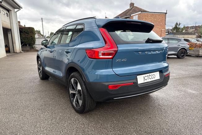VOLVO Xc40 Photo 23