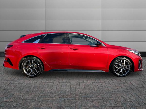 Kia ProCeed Photo autoimg-bf4e60fc1e594377be91a5928c8b03f8964c72ed.jpg