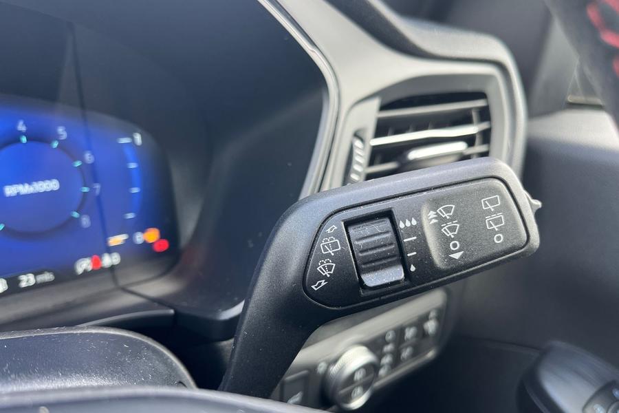 Ford Kuga Photo autoimg-bf4f8d361b04588b01e21623d814923d54955e57.jpg