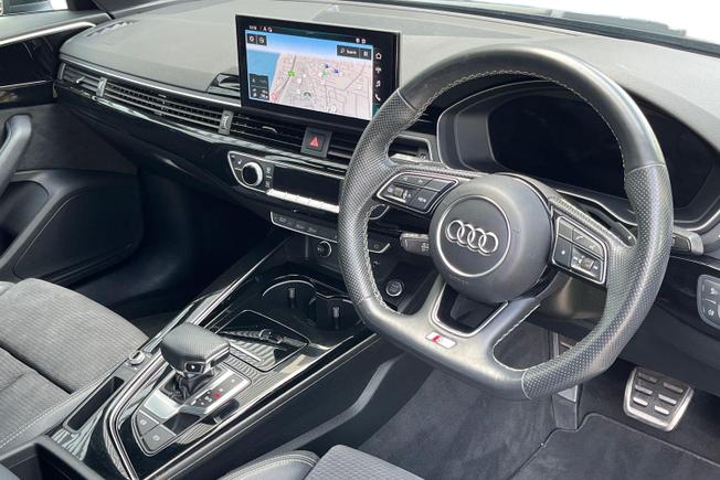 AUDI A4 Photo 6